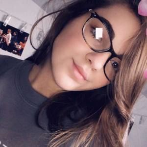 Meet your Posher, Abby